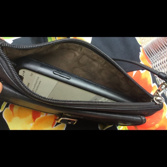 Coach Leather Wristlet - Black - Picture 6 of 8